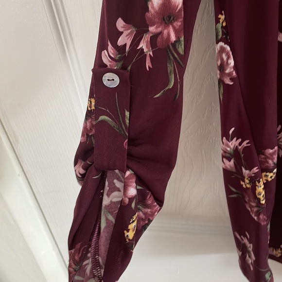 Beacon - Patty Roll Tab Knit Top | M | Burgundy - Picture 2 of 3